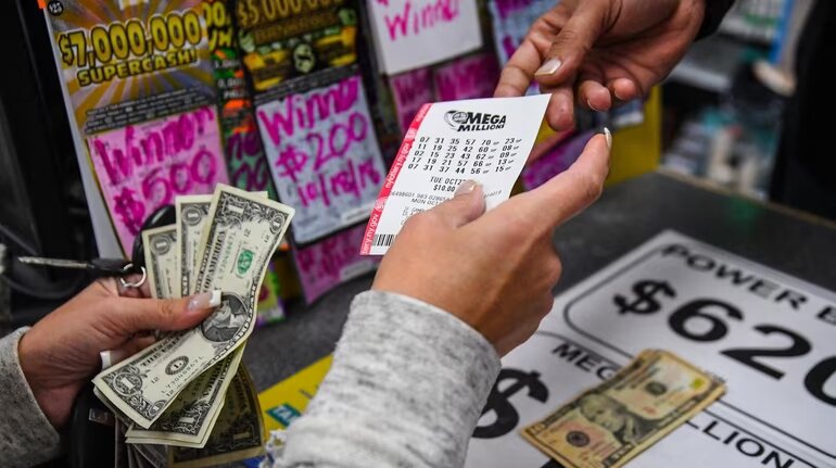 The Game of Chance: Lottery Players’ Perspectives