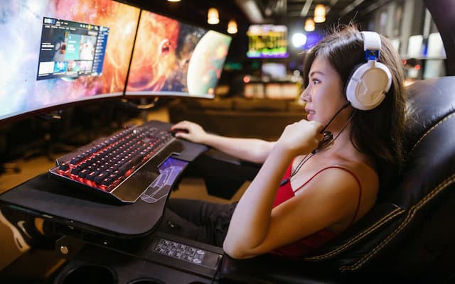 Navigating the Virtual Realm: Unveiling the Essence of Online Gaming Experience