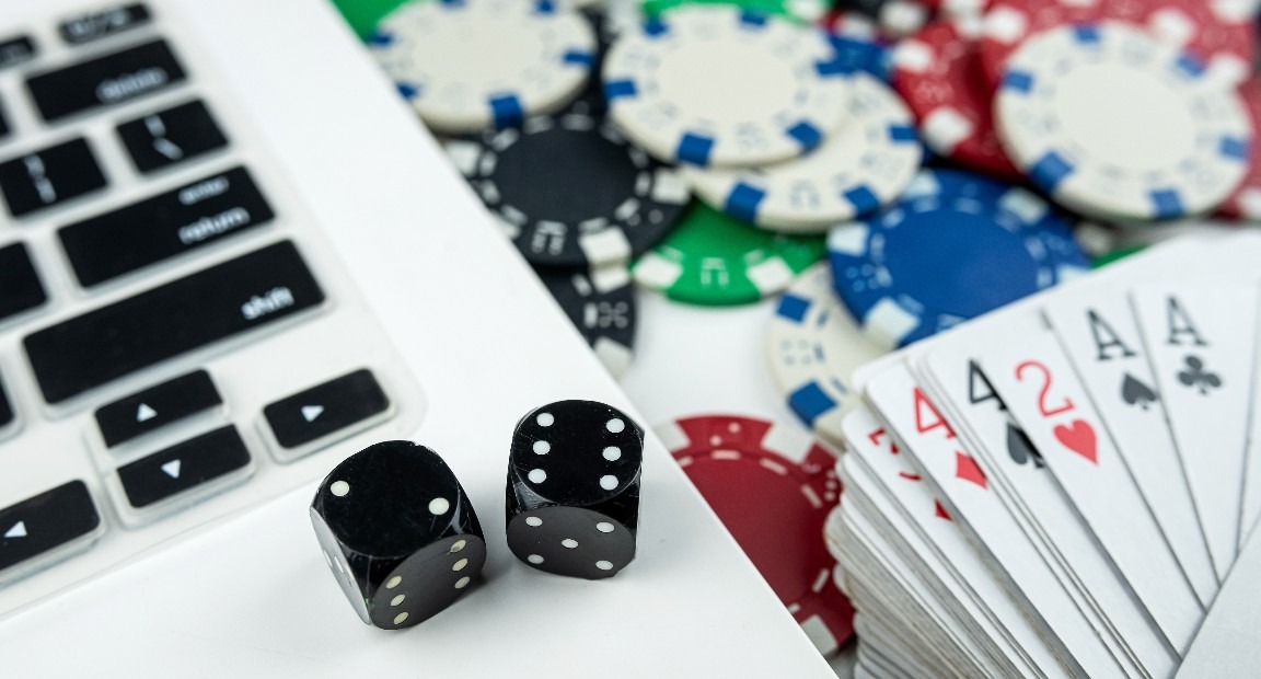 Exploring the World of Online Gambling Games